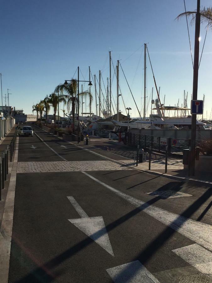 Appartement T2 De Standing Au Pied Des Plages Golfe-Juan Eksteriør bilde