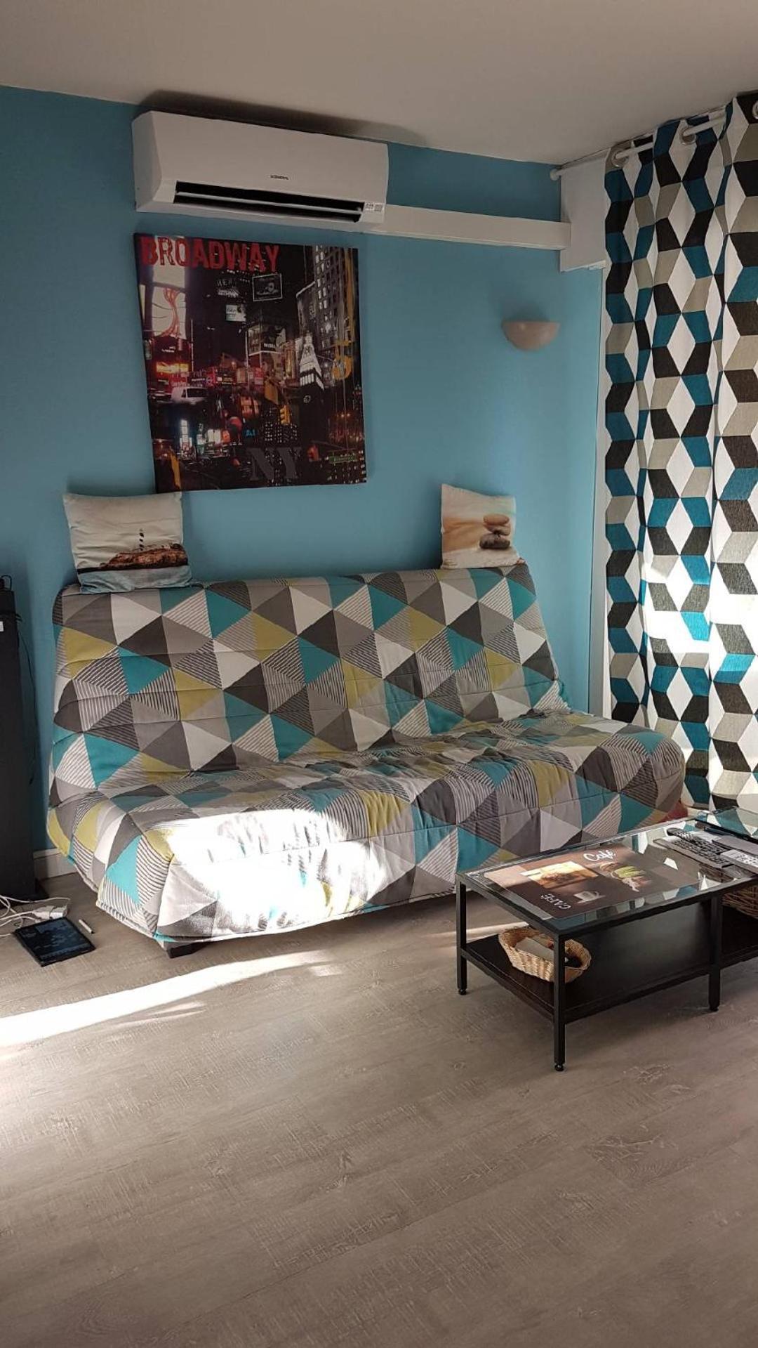 Appartement T2 De Standing Au Pied Des Plages Golfe-Juan Eksteriør bilde